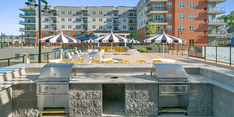 outdoor grills community amenities at norwalk stamford apartments