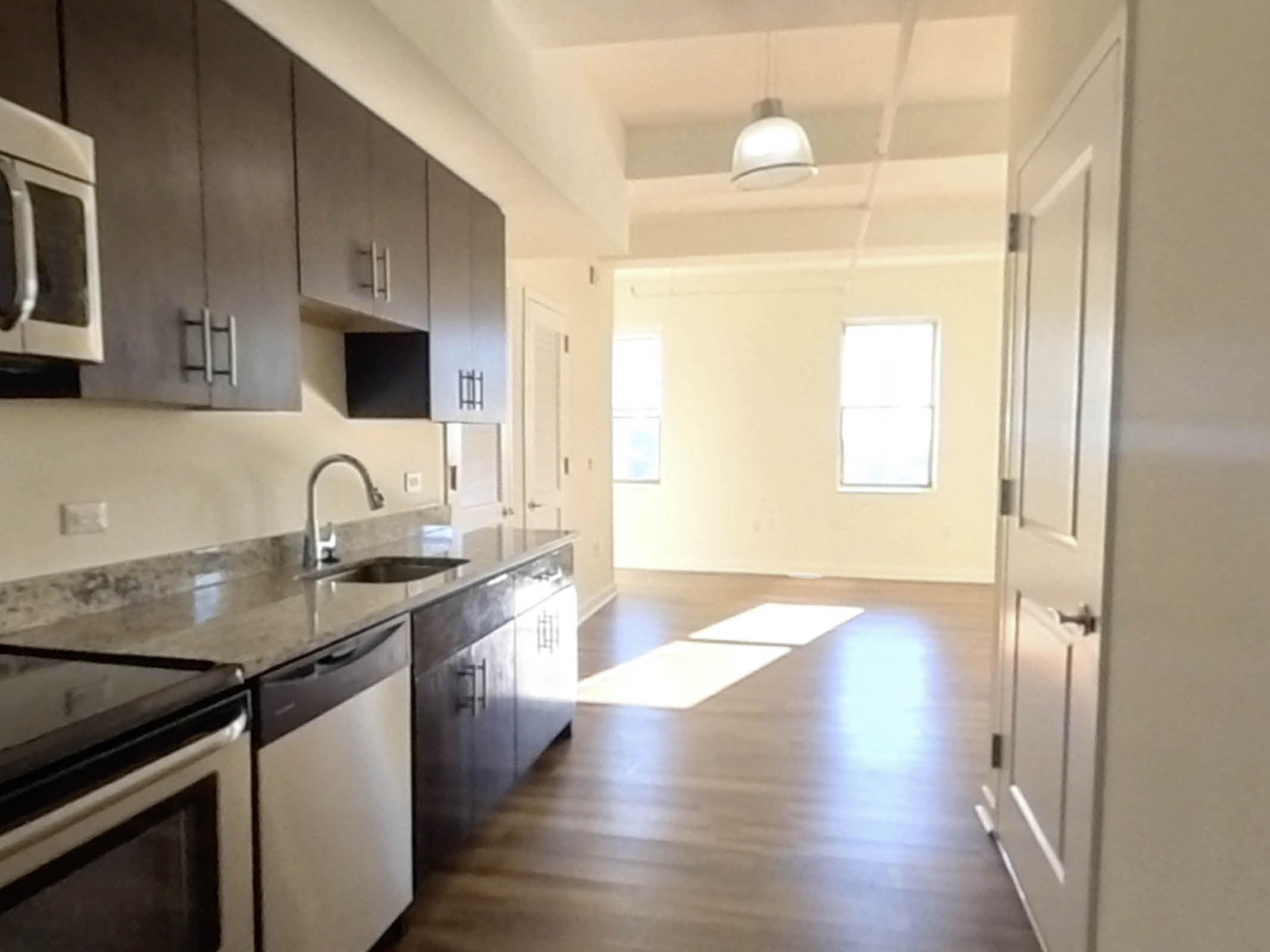 1 Bed with Patio / 1 Bath / Tower / 203