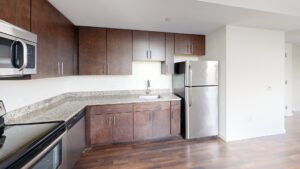 1 Bed / 1 Bath / Tower / T-0304